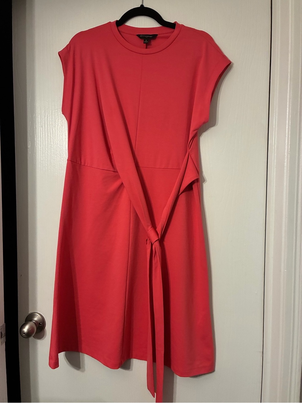 Banana Republic Sleeveless Coral Tie-Waist Dress - Size S